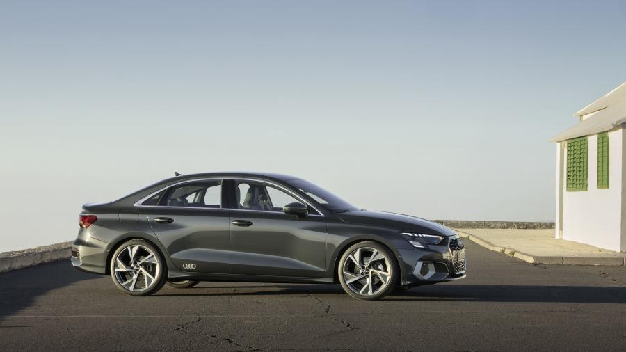  Audi A3 Sedan 35 TFSI 2020 года  (WW) (фото 11 из 50)